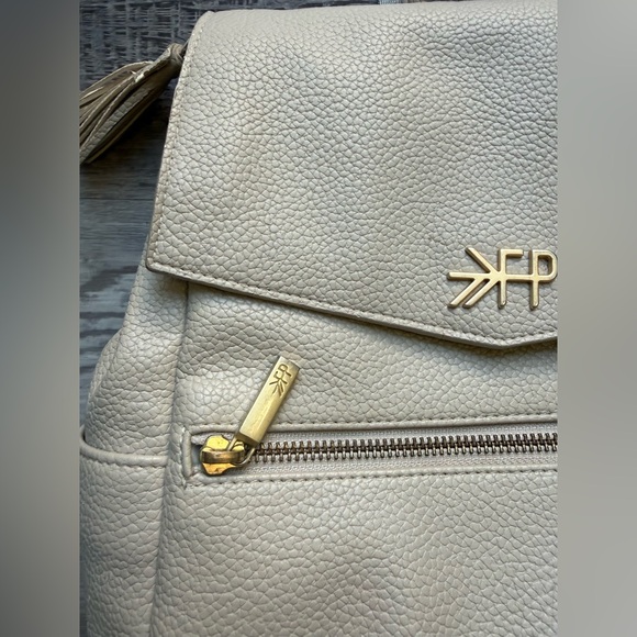 Freshly Picked Mini Classic Cream Diaper Bag - Picture 3 of 16